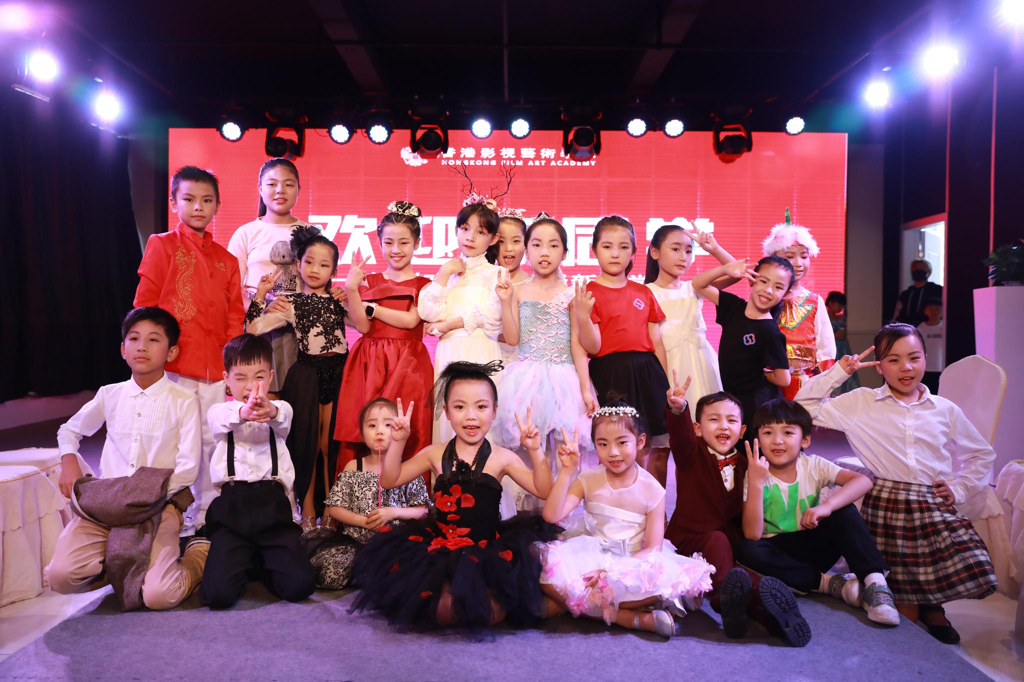 2026扬州市少年儿童图书馆“夏日拾趣艺绘童年”暑期少儿公益培训(图1)